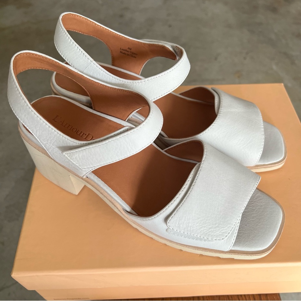 NEW L’Amour Des Pieds white leather lambda Qerene square toe sandal 8